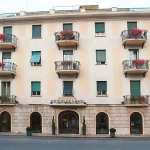 hotellátogatás