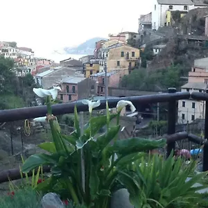 https://camere-giuliano-basso.hotelitalianriviera.com