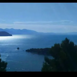 https://la-martina-portovenere-trekking-cottage.hotelitalianriviera.com